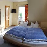 ゲストハウス Gaestehaus Tepel 4*