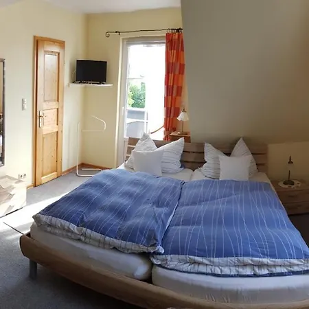 Gasthuis Gaestehaus Tepel 4*