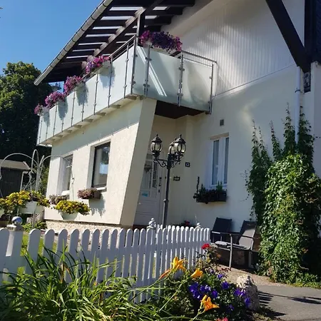 Gasthuis Gaestehaus Tepel Winterberg